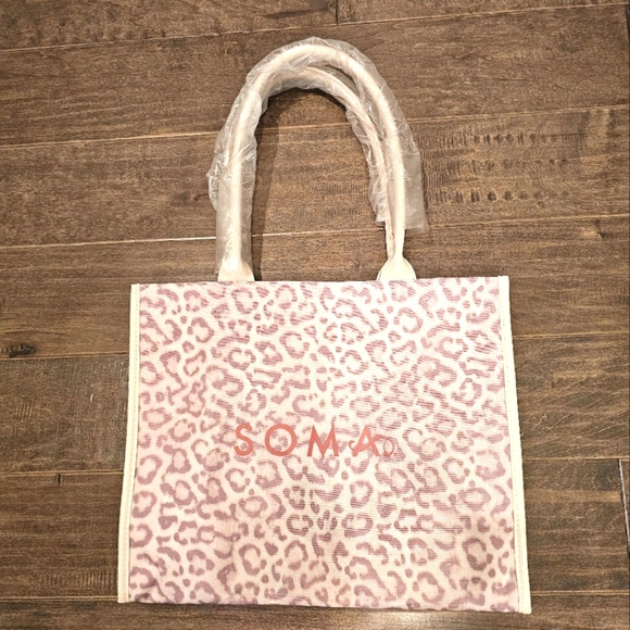 Brand New Soma Leopard Canvas Tote - Picture 3 of 6